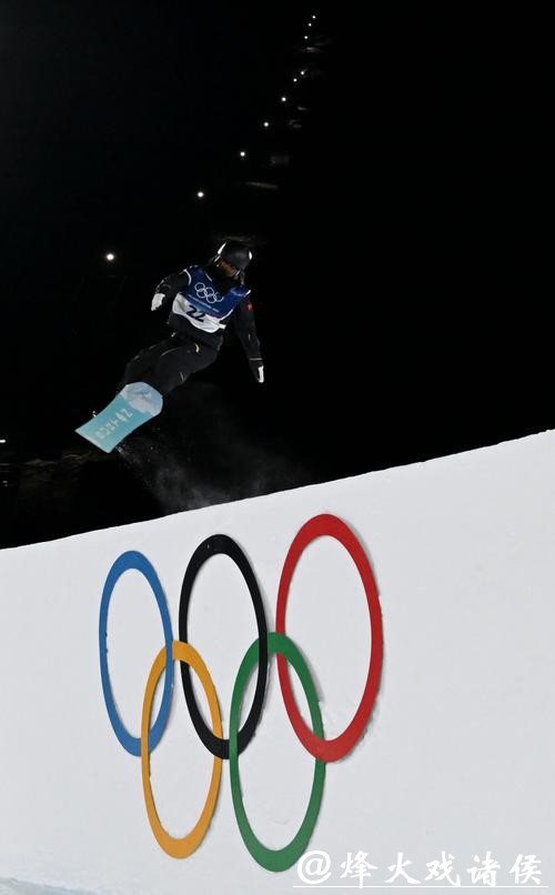 中国小将张小楠晋级冬奥会单板女子大跳台决赛 中国小将张小楠晋级冬奥会单板女子大跳台决赛