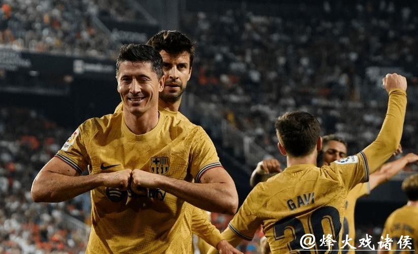 锋霸上线!德甲国家德比莱万轰2球破51年纪录 锋霸上线!德甲国家德比莱万轰2球破51年纪录